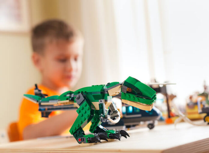 Beneficiile jocurilor LEGO pentru copii